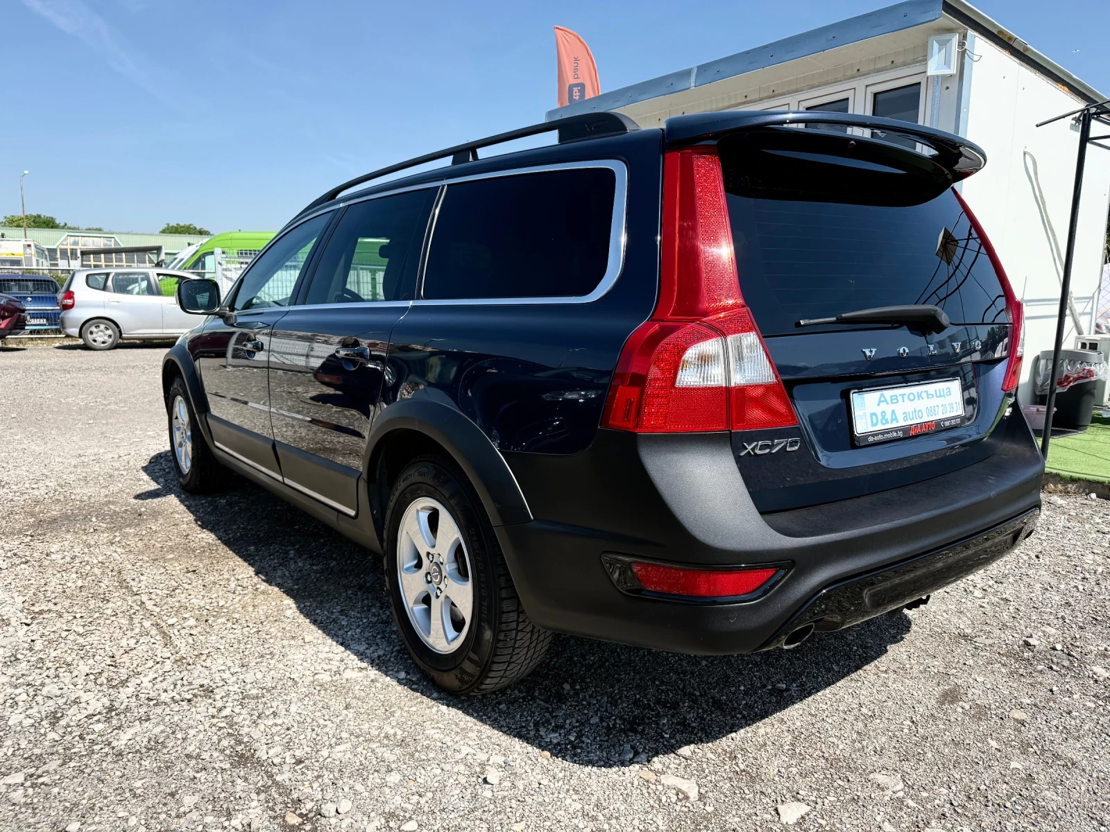 Volvo Xc70 2.4D5    4x4. Швейцария, снимка 6 - Автомобили и джипове - 54848625