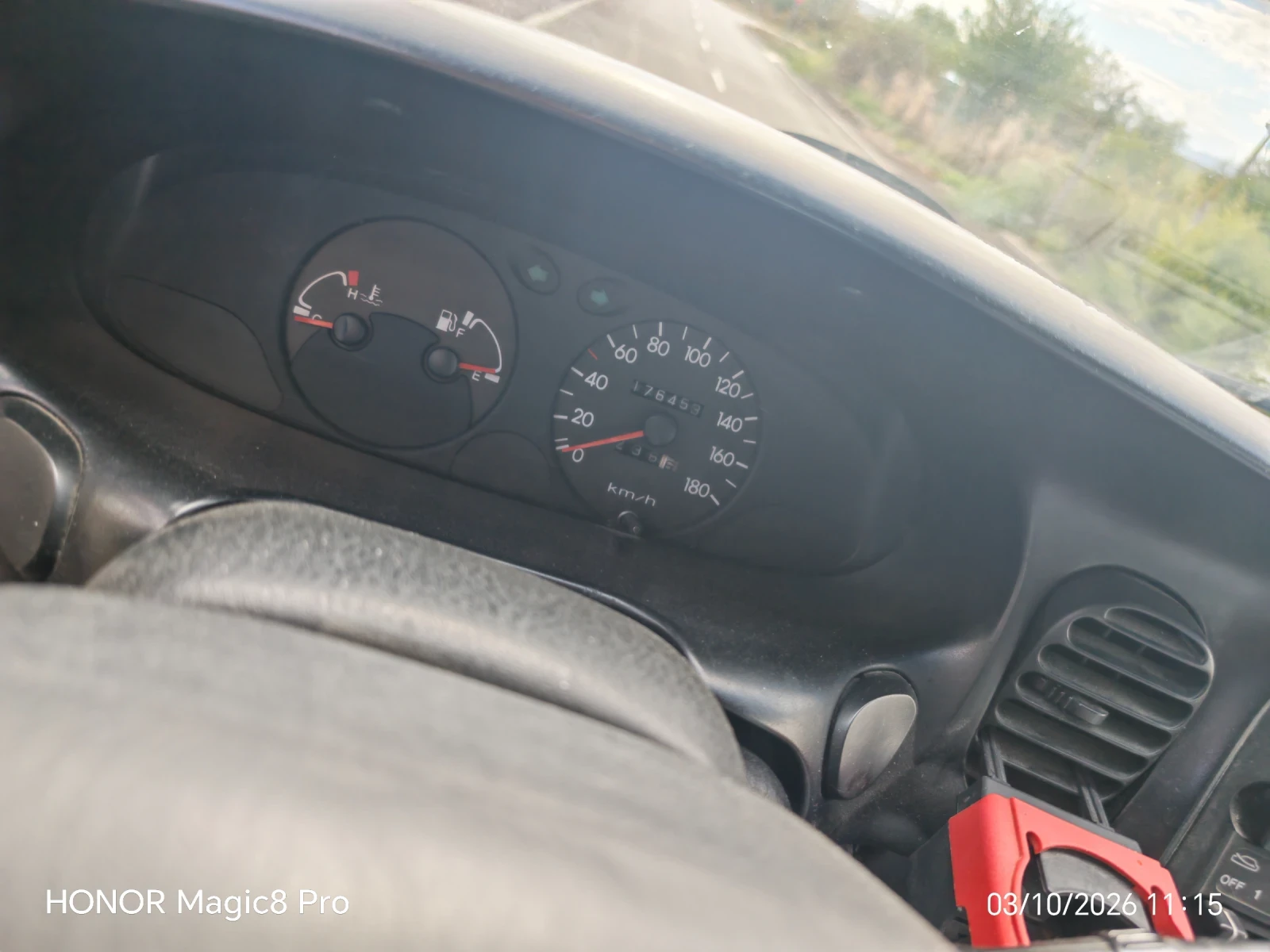 Hyundai Lantra Nqma, снимка 6 - Автомобили и джипове - 56335138