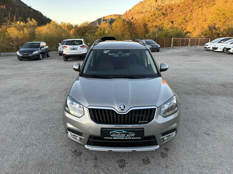 Skoda Yeti 1.6 TDI КАТО НОВА, снимка 8 - Автомобили и джипове - 47765697