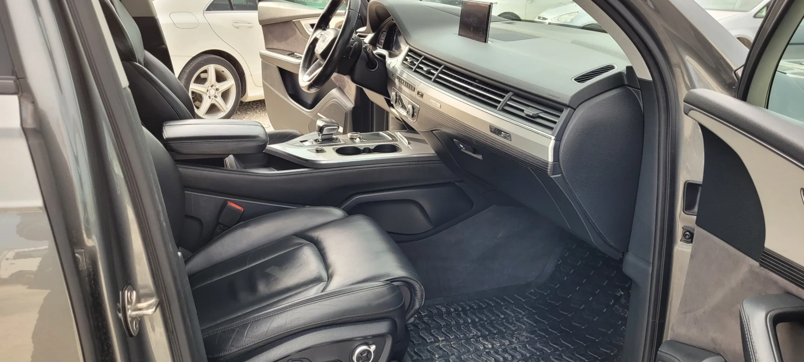 Audi Q7 E tron  | Mobile.bg   12