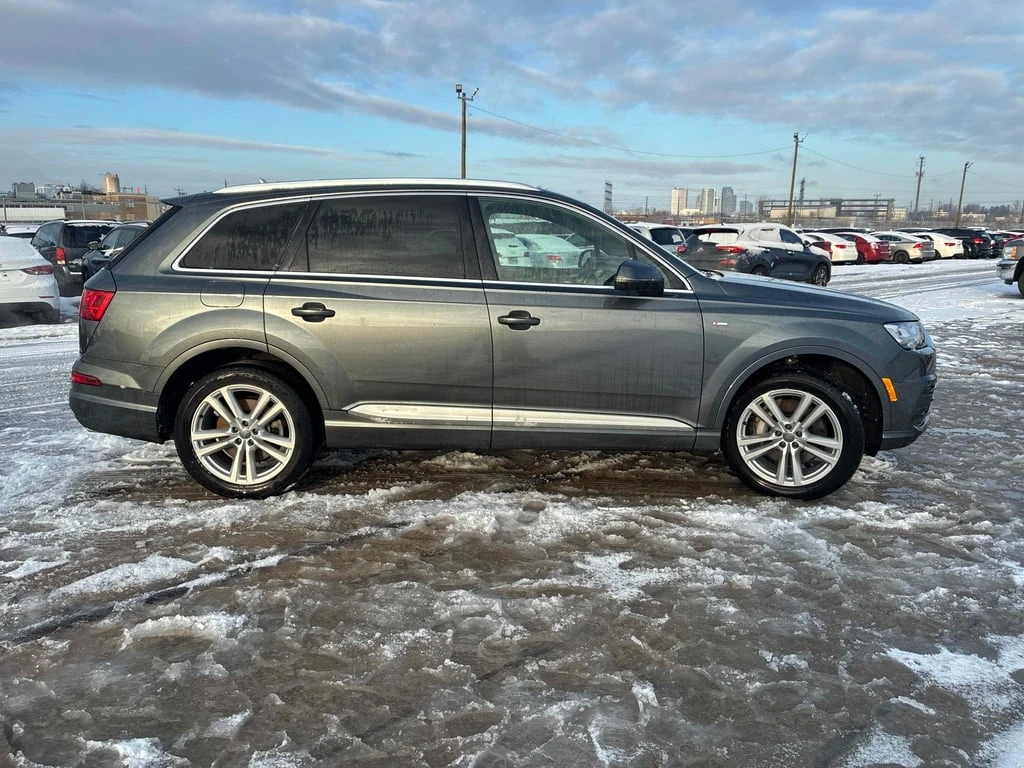 Audi Q7 2017 3.0T Technik* CARFAX * БЕЗ ПЪРВОНАЧАЛНА ВНОСК - изображение 4