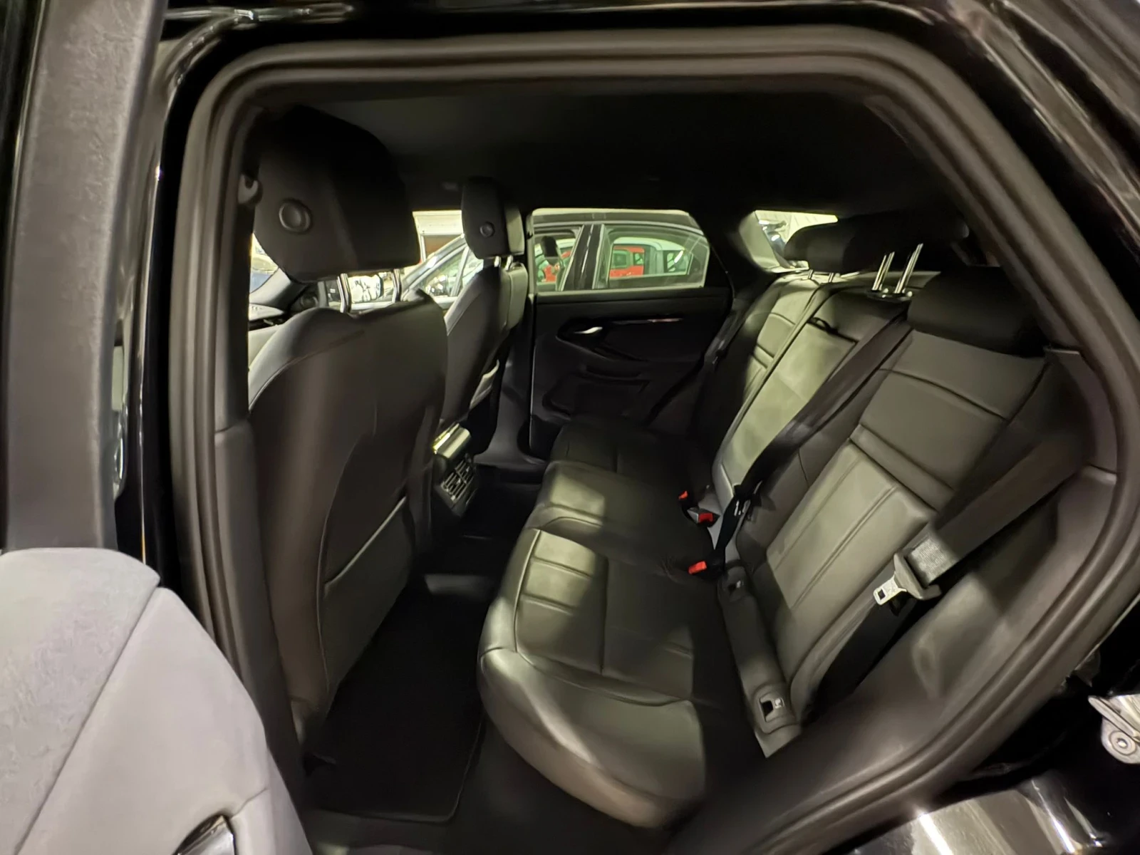 Land Rover Evoque Очакван внос в гаранция - изображение 7