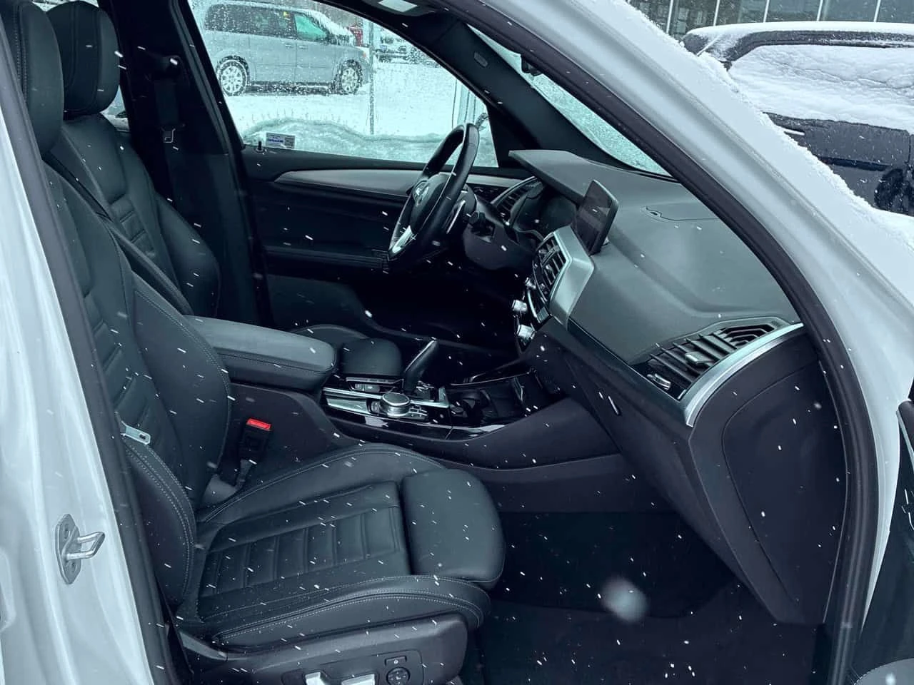 BMW X3 * xDrive30i * ПРЕДСТАВИТЕЛСТВО * ПОДГРЕВ * 360, снимка 17 - Автомобили и джипове - 54000266