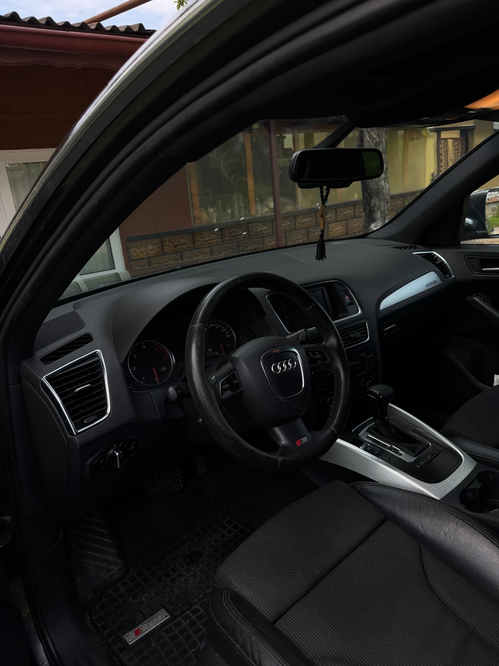 Audi Q5 2.0 TDI S-line, снимка 11 - Автомобили и джипове - 54356489