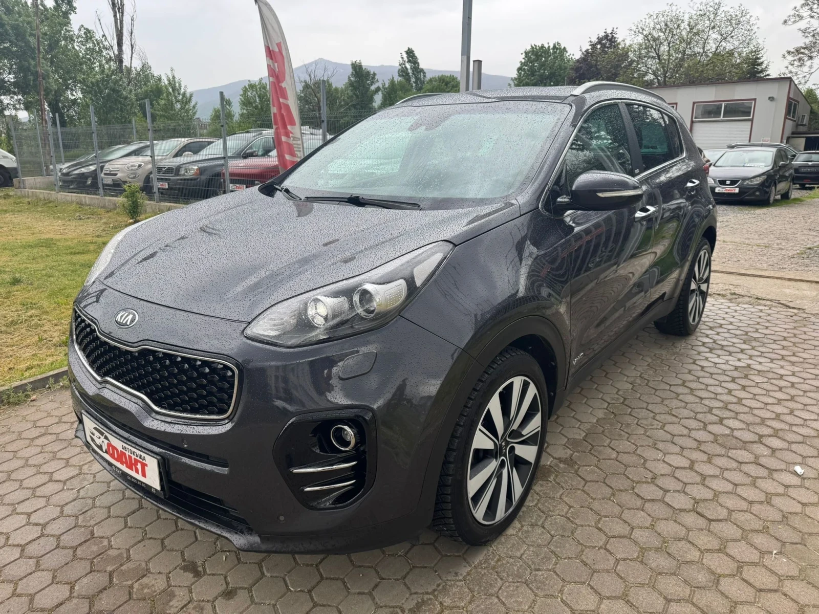 Kia Sportage 2.0CRDi/4x4/TOP, снимка 2 - Автомобили и джипове - 54477995