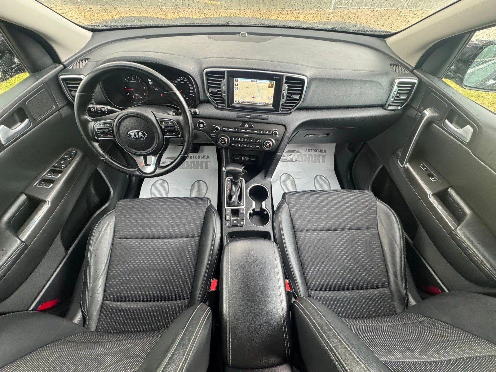 Kia Sportage 2.0CRDi/4x4/TOP, снимка 10 - Автомобили и джипове - 54477995