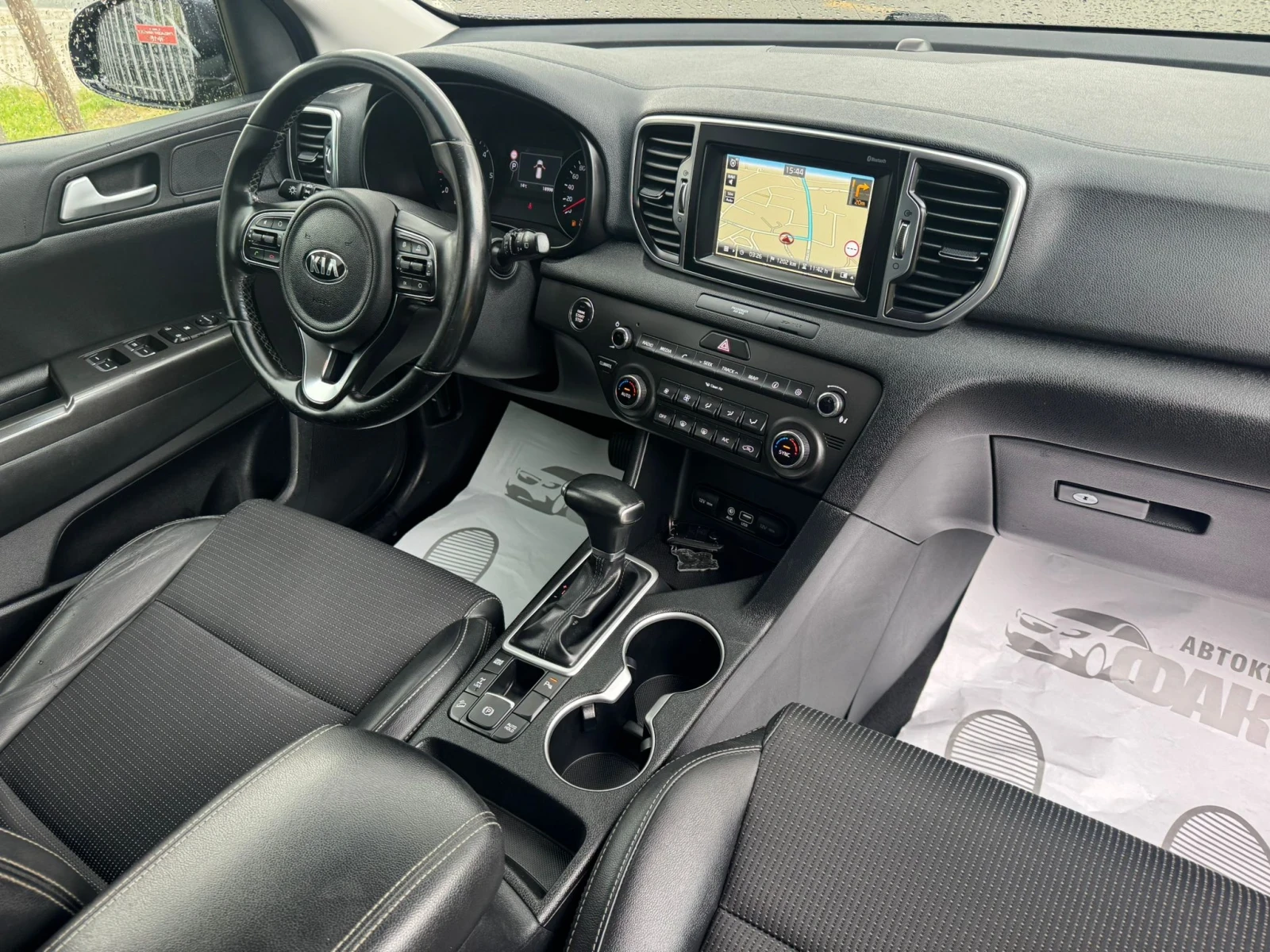 Kia Sportage 2.0CRDi/4x4/TOP, снимка 12 - Автомобили и джипове - 54477995