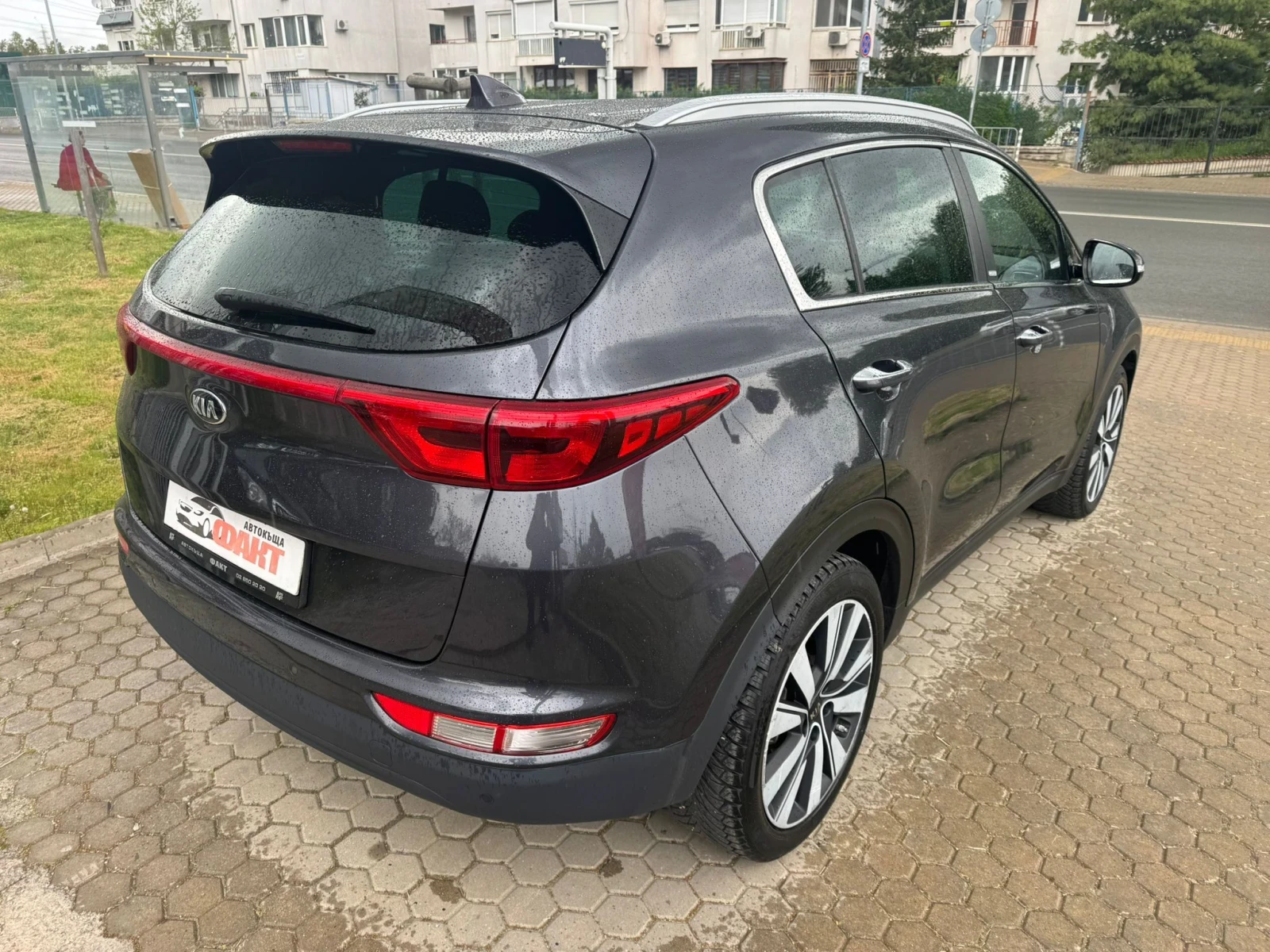 Kia Sportage 2.0CRDi/4x4/TOP, снимка 5 - Автомобили и джипове - 54477995