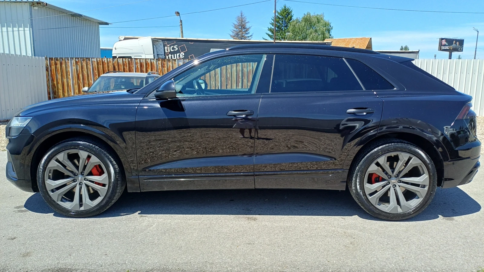 Audi Q8 50TDi S-LINE Подгрев/B&O/3DКамера/Вакуум/, снимка 3 - Автомобили и джипове - 54724150