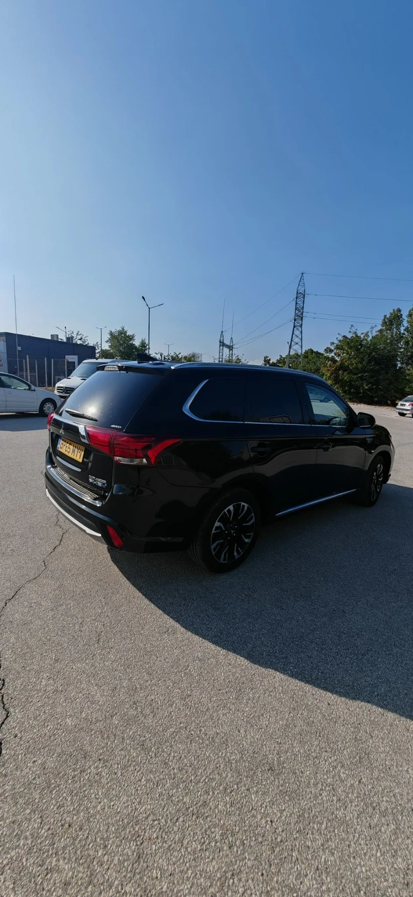 Mitsubishi Outlander 2.0 PHEV , снимка 5 - Автомобили и джипове - 55906861