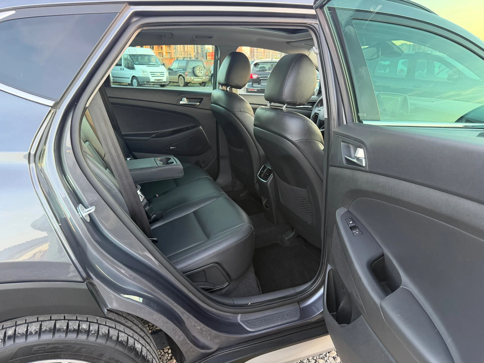 Hyundai Tucson 1.6CRDI ������� 4x4 ��������� ������� �������� ��� | Mobile.bg � ����������� 10