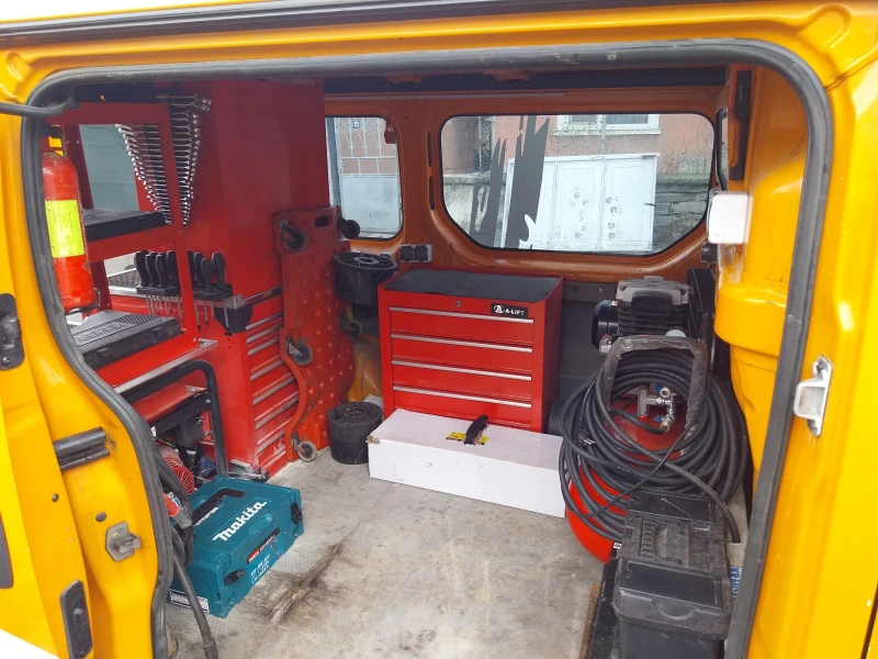 Renault Trafic, снимка 7 - Бусове и автобуси - 53506651