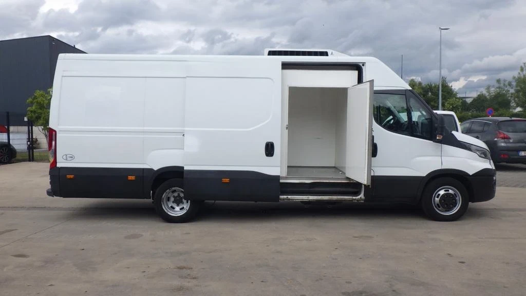 Iveco Daily 35c18* ХЛАДИЛЕН* КЛИМАТРОНИК* HI-MATIC*  - изображение 10