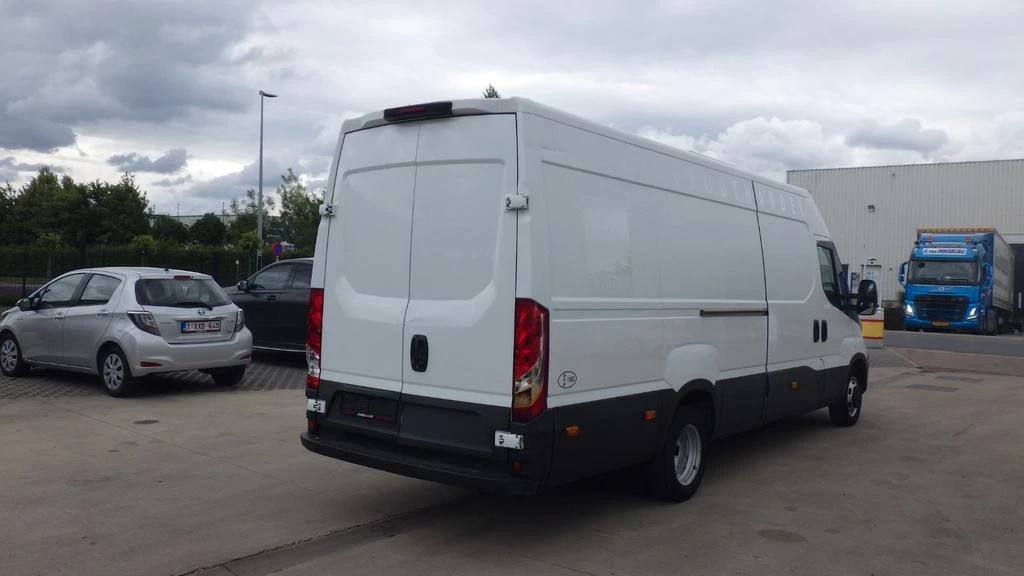 Iveco Daily 35c18* ХЛАДИЛЕН* КЛИМАТРОНИК* HI-MATIC*  - изображение 6
