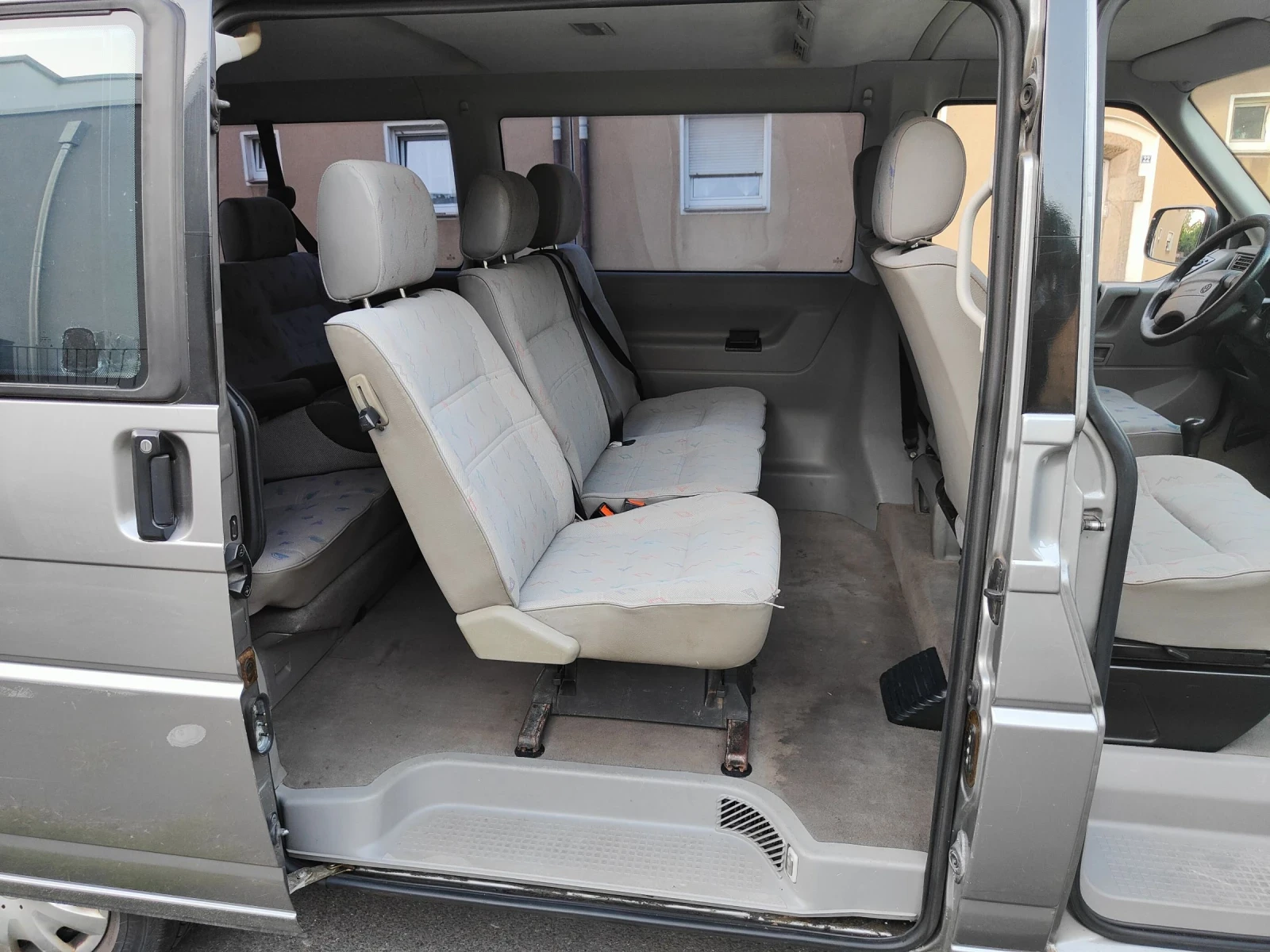 VW T4 2.5TD? 102ps нов мотор , снимка 14 - Бусове и автобуси - 54806851