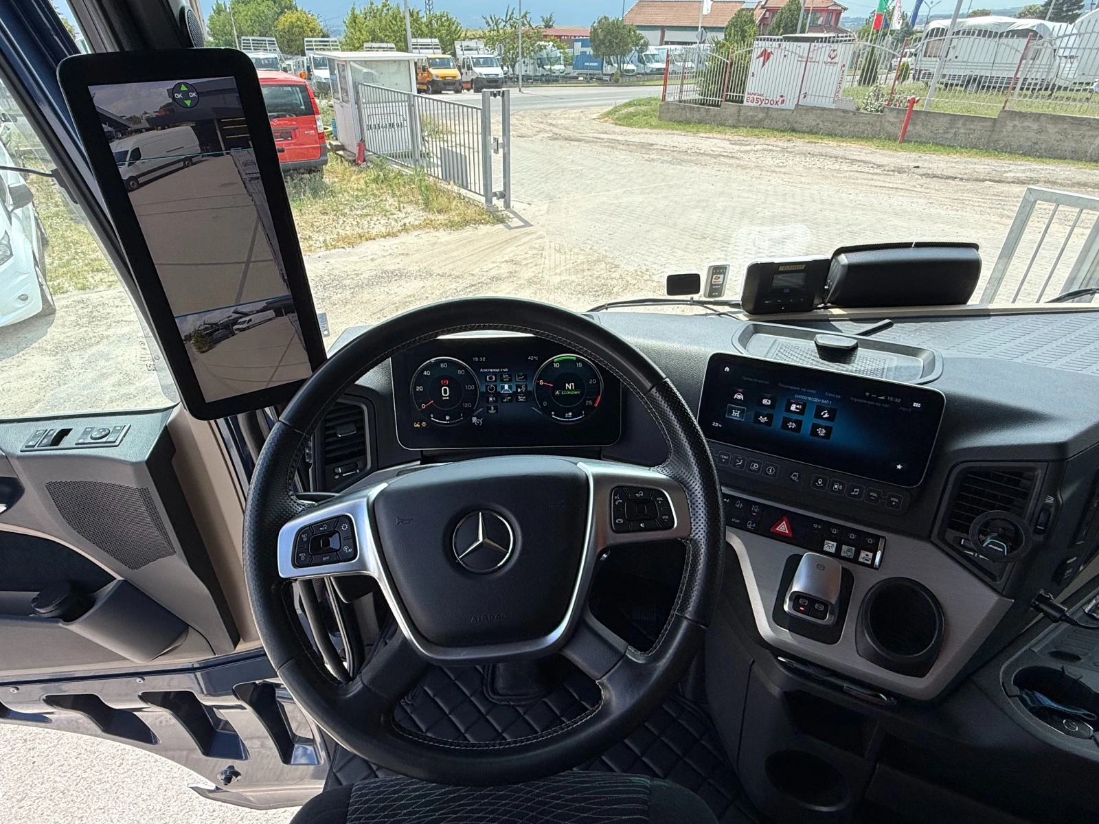 Mercedes-Benz Actros 1843 Euro 6 NewModel Автовоз GigaSpace , снимка 13 - Камиони - 55121021