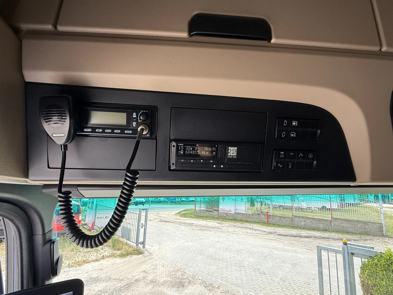 Mercedes-Benz Actros 1843 Euro 6 NewModel Автовоз GigaSpace , снимка 15 - Камиони - 55121021