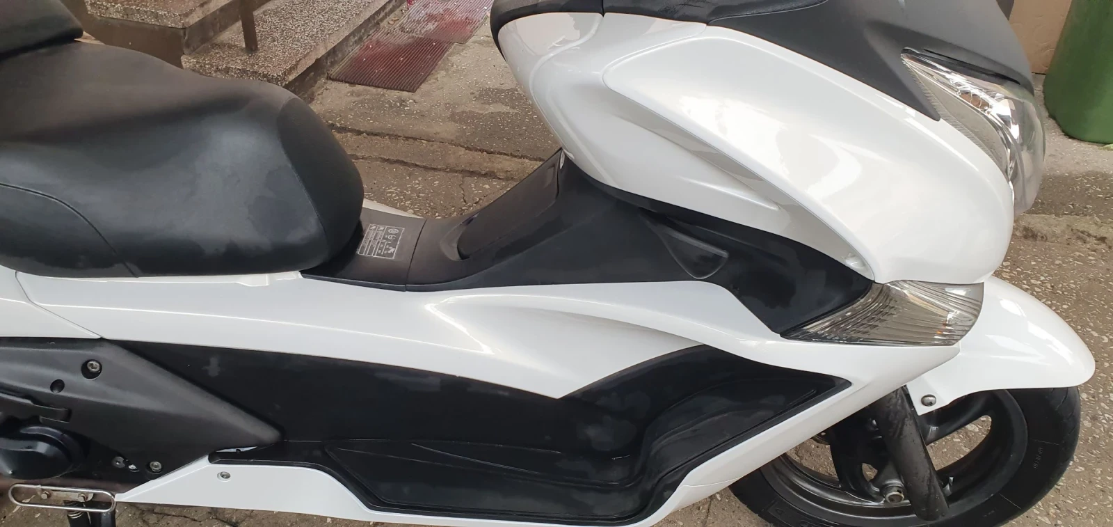 Honda Silver Wing Уникат много запазен 400кб. - изображение 2