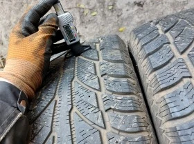 Гуми Зимни 255/70R16, снимка 4