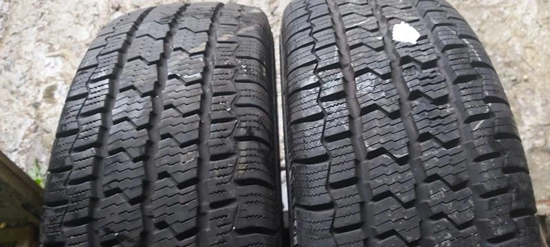 Гуми Всесезонни 225/65R16, снимка 1 - Гуми и джанти - 34696413