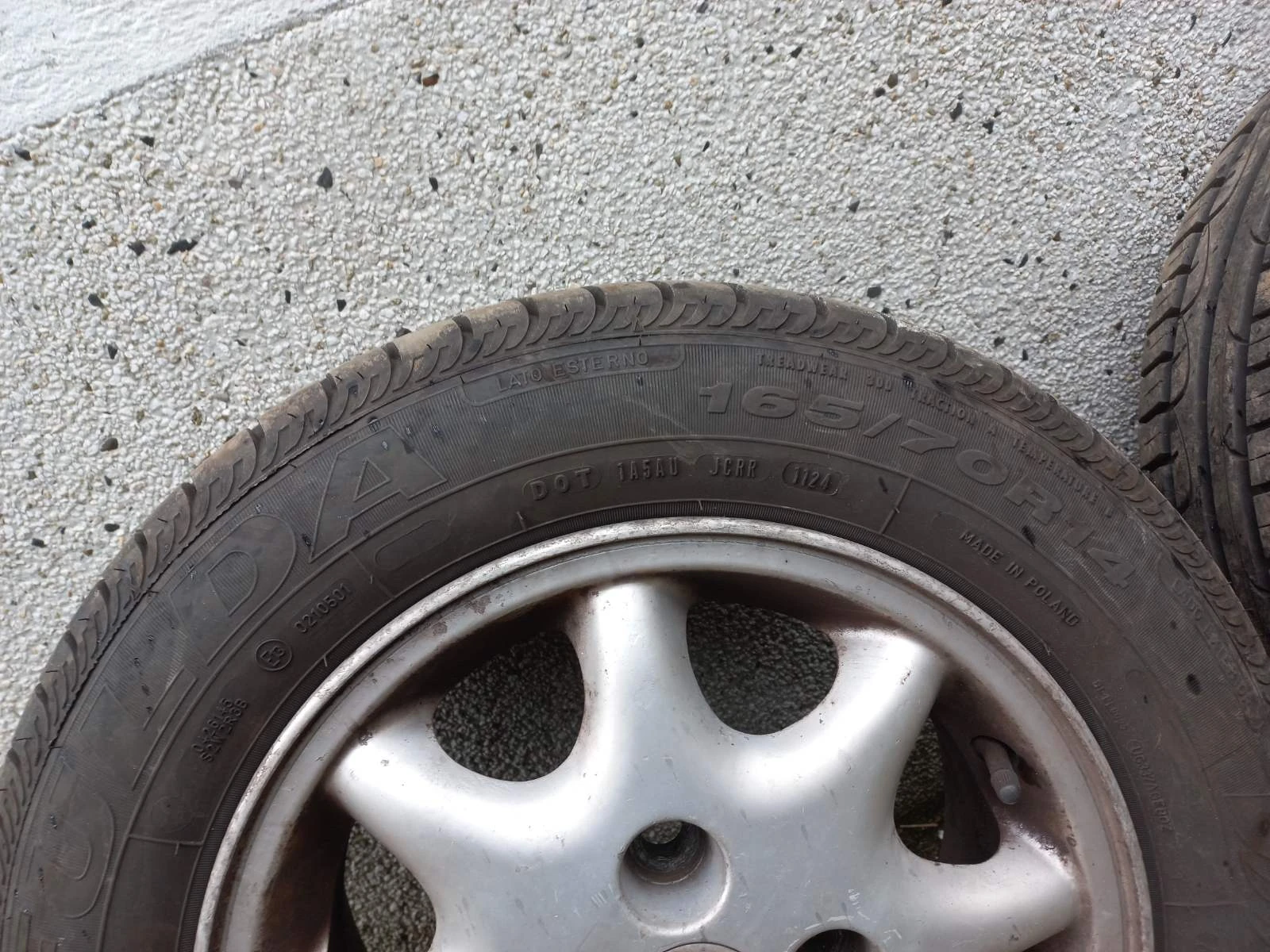 Гуми с джанти Fulda 165/70R14, снимка 2 - Гуми и джанти - 54102343