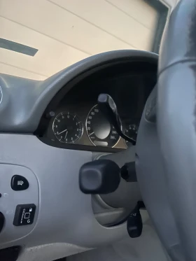 Mercedes-Benz CLK 320, снимка 12