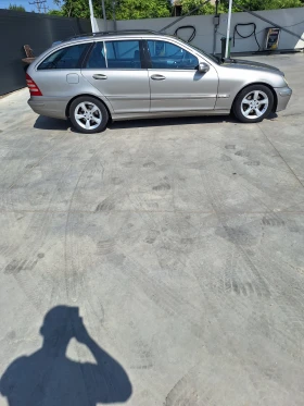 Mercedes-Benz C 220, снимка 13