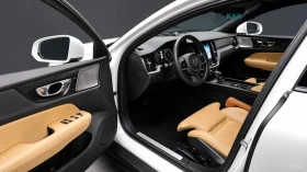 Volvo V60 T5* PRO* AWD* DISTRONIC* 360* ПОДГРЕВ* ОБДУХ* , снимка 8