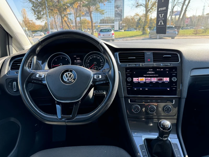 VW Golf, снимка 7 - Автомобили и джипове - 47725647