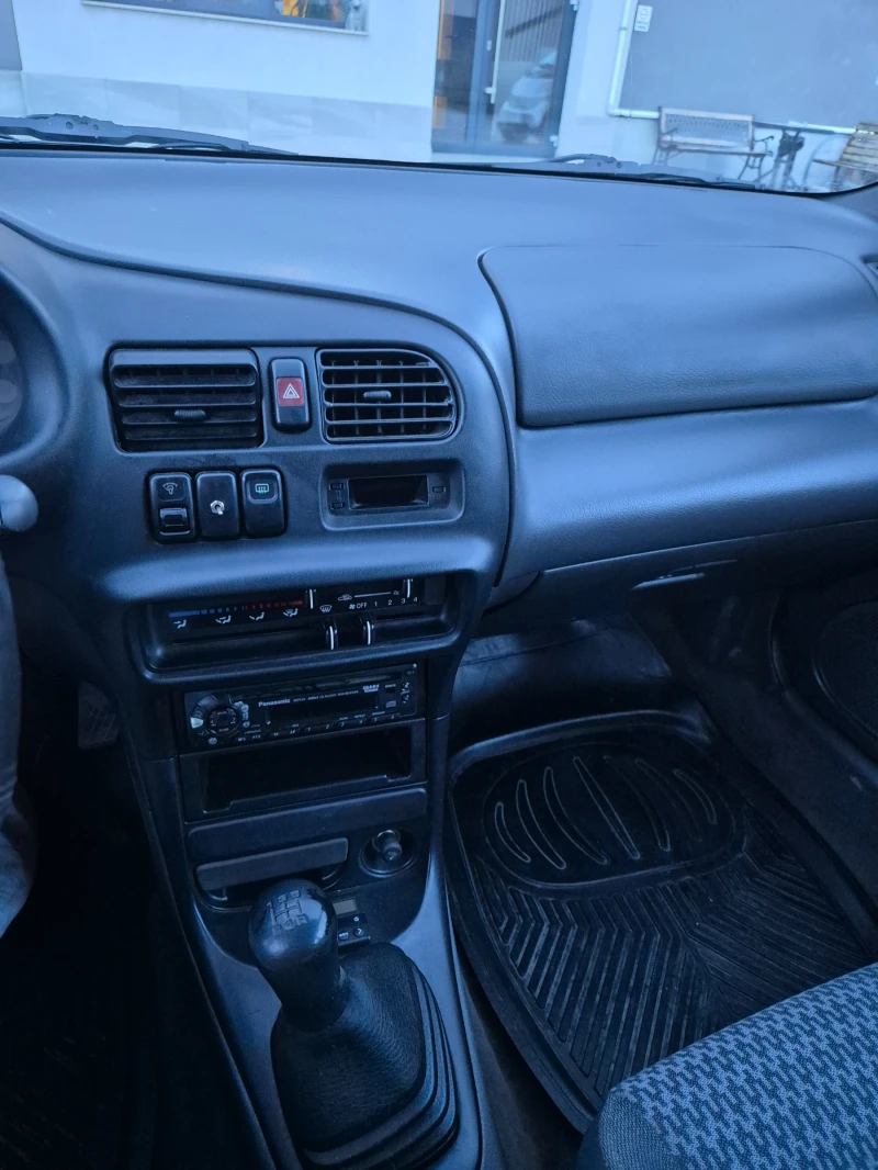 Mazda 323 323 BA C - 1.3 16V, снимка 10 - Автомобили и джипове - 48359322