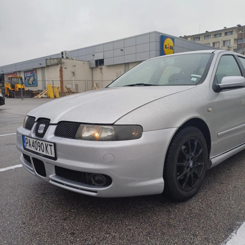 Seat Leon 1.8-20V, снимка 3 - Автомобили и джипове - 48577444