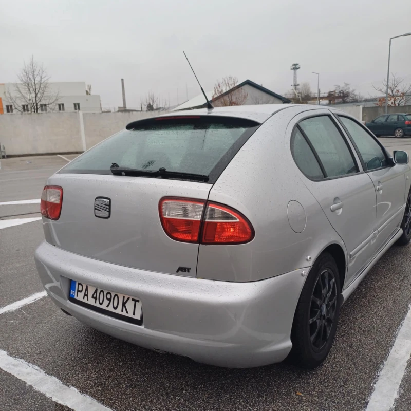 Seat Leon 1.8-20V, снимка 5 - Автомобили и джипове - 48577444