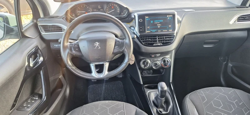 Peugeot 2008 Бензин, снимка 6 - Автомобили и джипове - 50511165