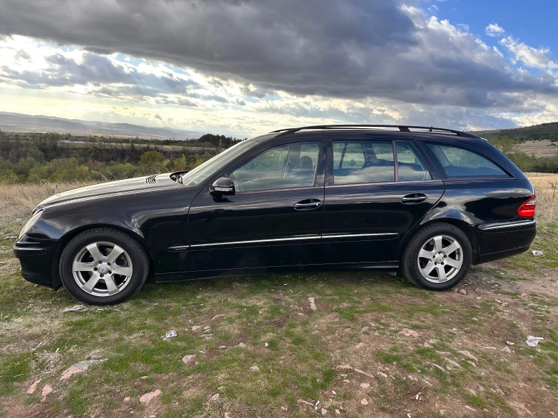 Mercedes-Benz E 220, снимка 9 - Автомобили и джипове - 52030433