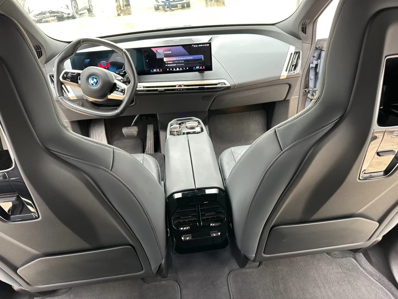 BMW iX ВЪЗДУХ/ОБДУХВАНЕ/МАСАЖ/КОЖА-НАПА, снимка 15 - Автомобили и джипове - 52186084