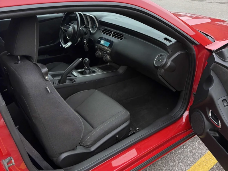 Chevrolet Camaro CARFAX* АВТОФИНАНСИРАНЕ БЕЗ ПЪРВОНАЧАЛНА ВНОСКА, снимка 6 - Автомобили и джипове - 52802044