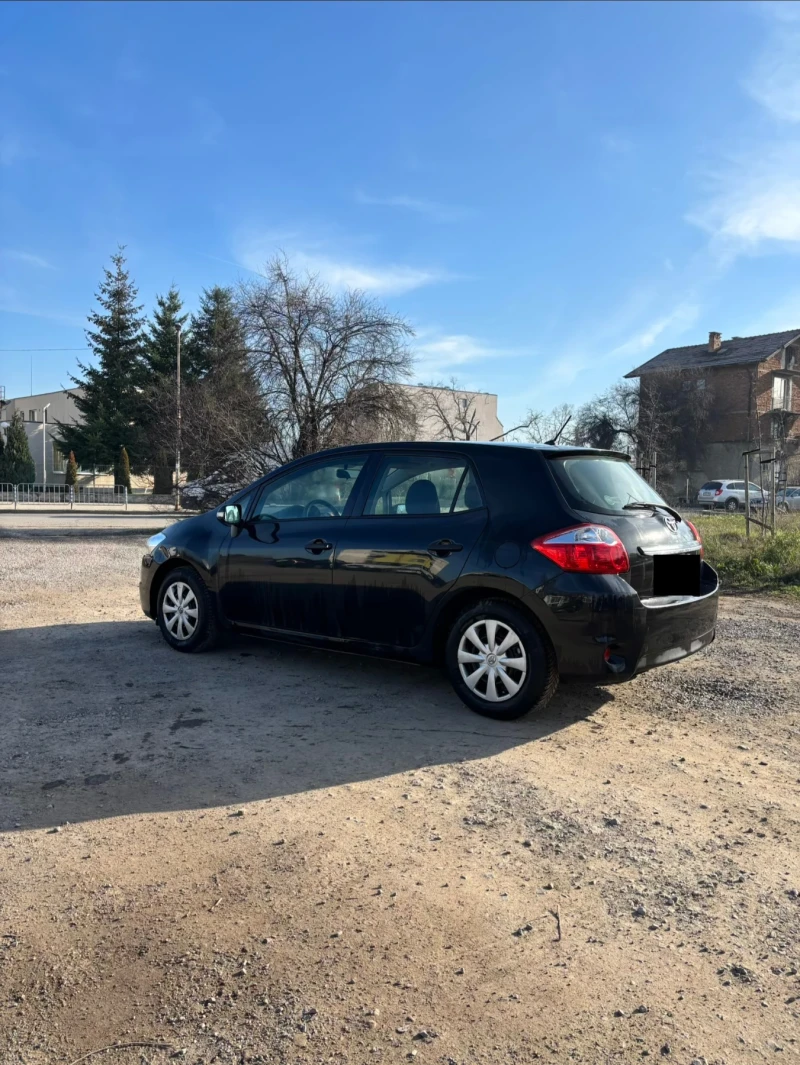 Toyota Auris 1.3 VVTI, снимка 6 - Автомобили и джипове - 52893041
