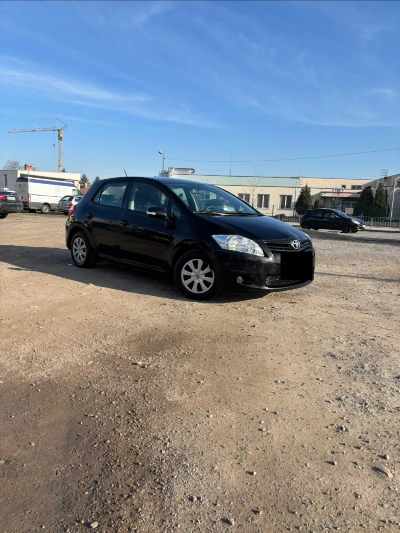 Toyota Auris 1.3 VVTI, снимка 4 - Автомобили и джипове - 52893041