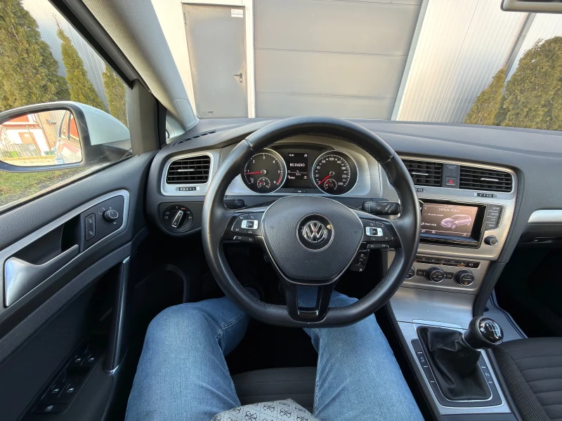 VW Golf 2.0tdi 150k.c* R-Line* Xenon* Подгрев* ЛИЗИНГ* , снимка 9 - Автомобили и джипове - 53443405