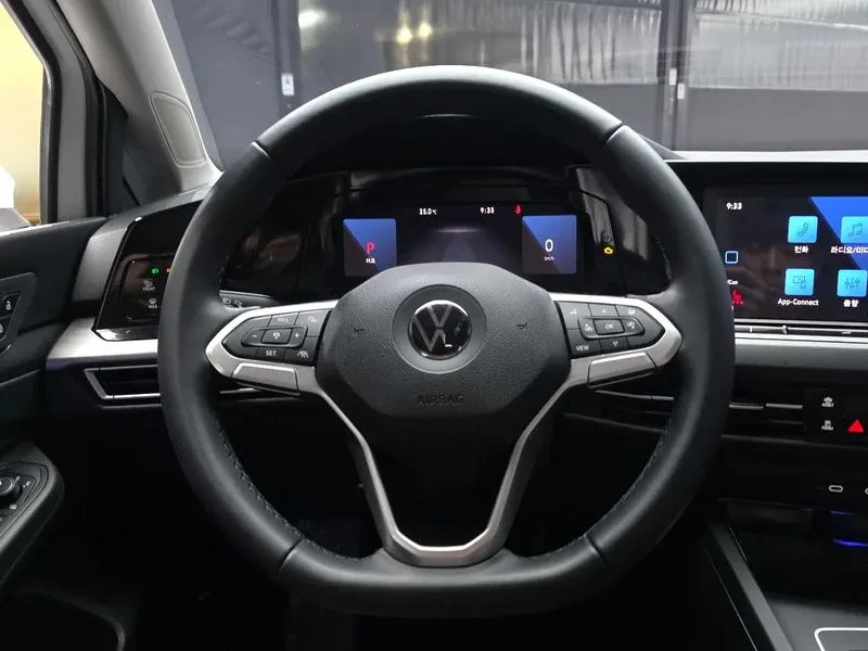 VW Golf 8Th Generation 2.0 Tdi Prestige, снимка 13 - Автомобили и джипове - 54969201