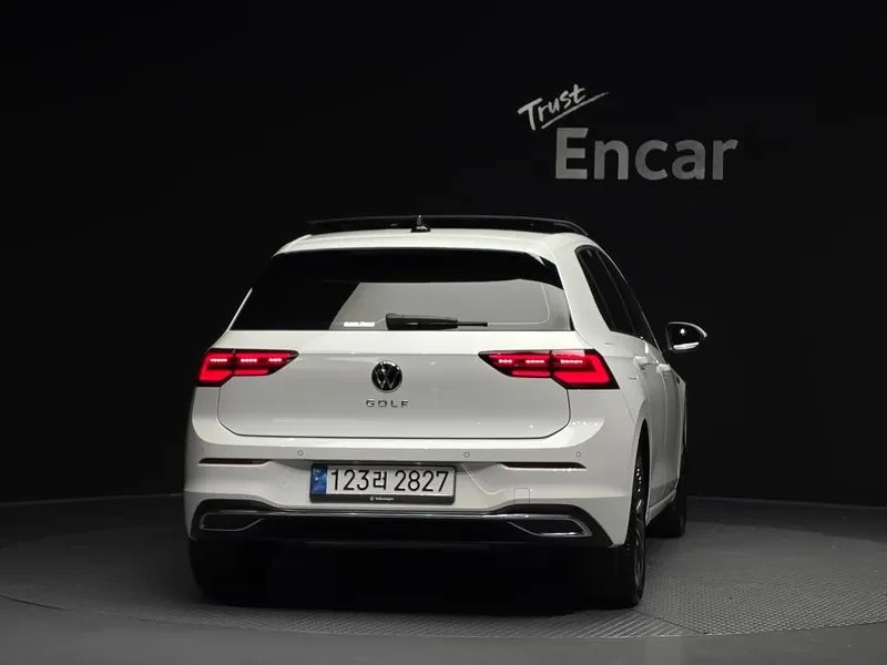 VW Golf 8Th Generation 2.0 Tdi Prestige, снимка 4 - Автомобили и джипове - 54969201