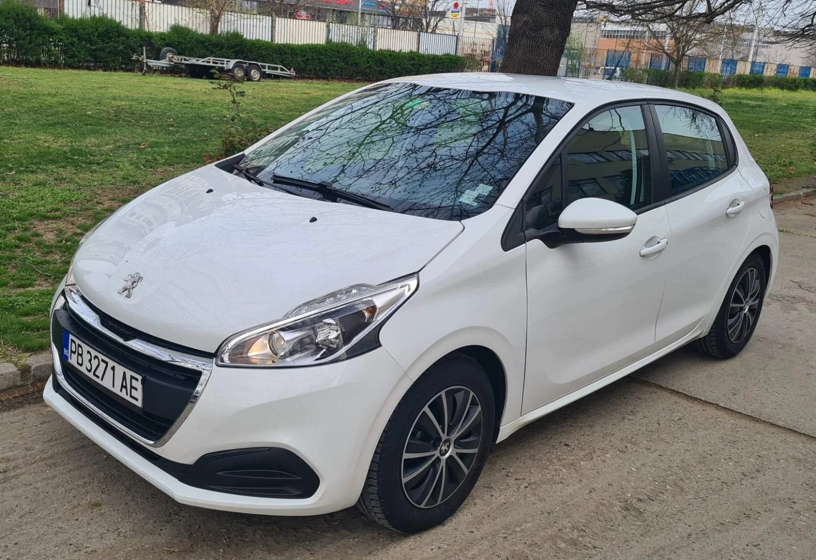 Peugeot 208 87 000км., Бензин-ГАЗ, ГЕРМАНИЯ, НАПЪЛНО, ОБСЛУЖЕН, снимка 1