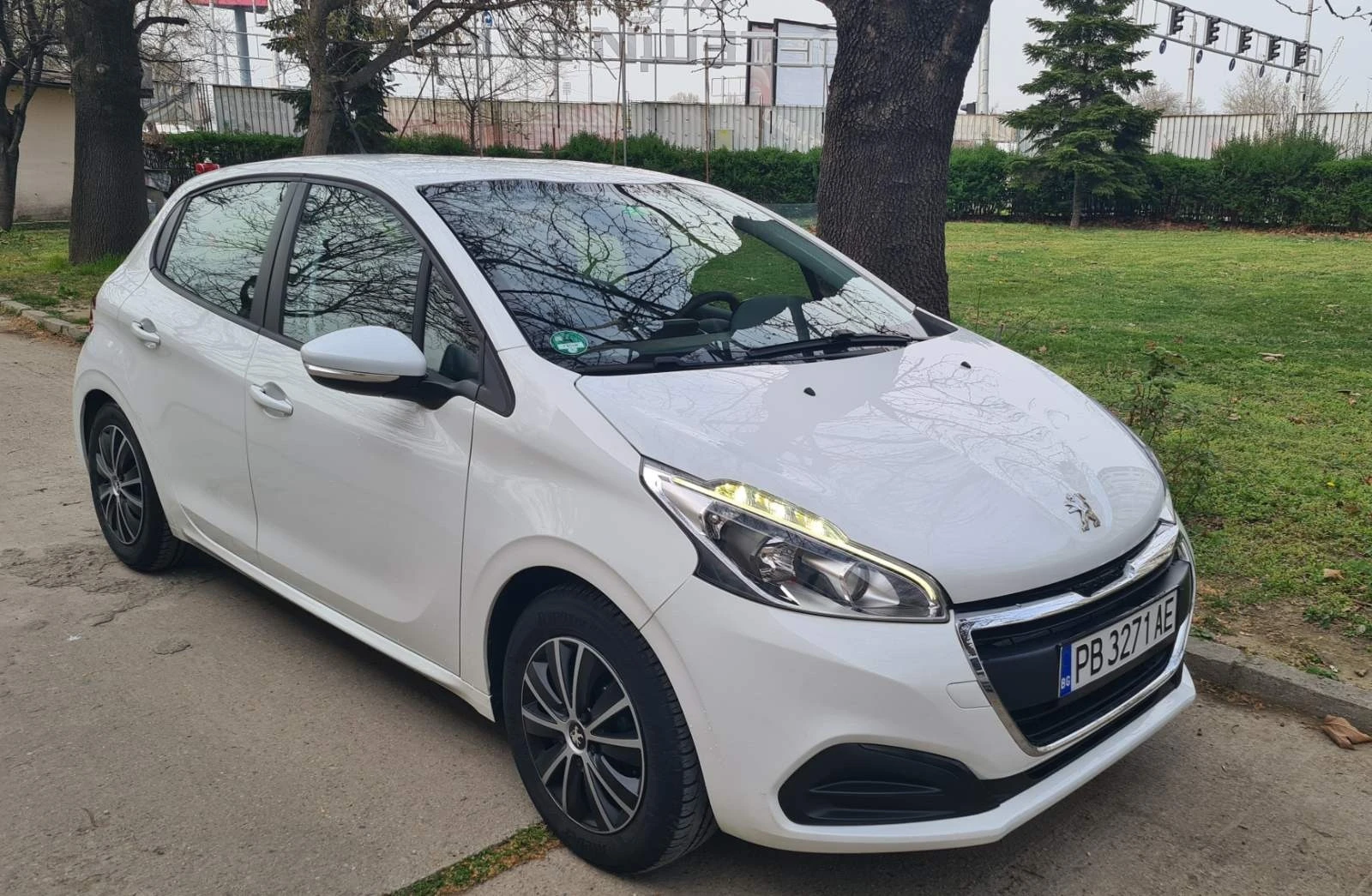 Peugeot 208 87 000км., Бензин-ГАЗ, ГЕРМАНИЯ, 1 ГОДИНА  ГАРАНЦИ - изображение 5