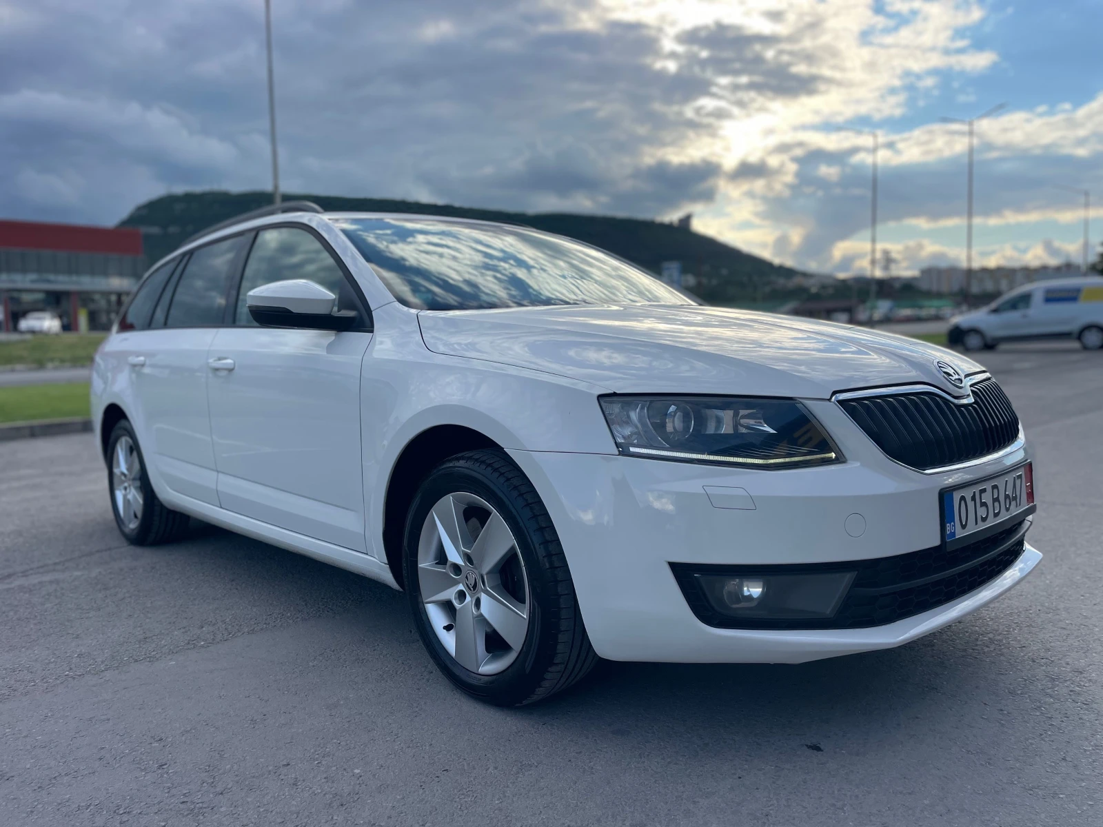 Skoda Octavia 2.0tdi- 4x4- 184kc. Швейцария - изображение 3