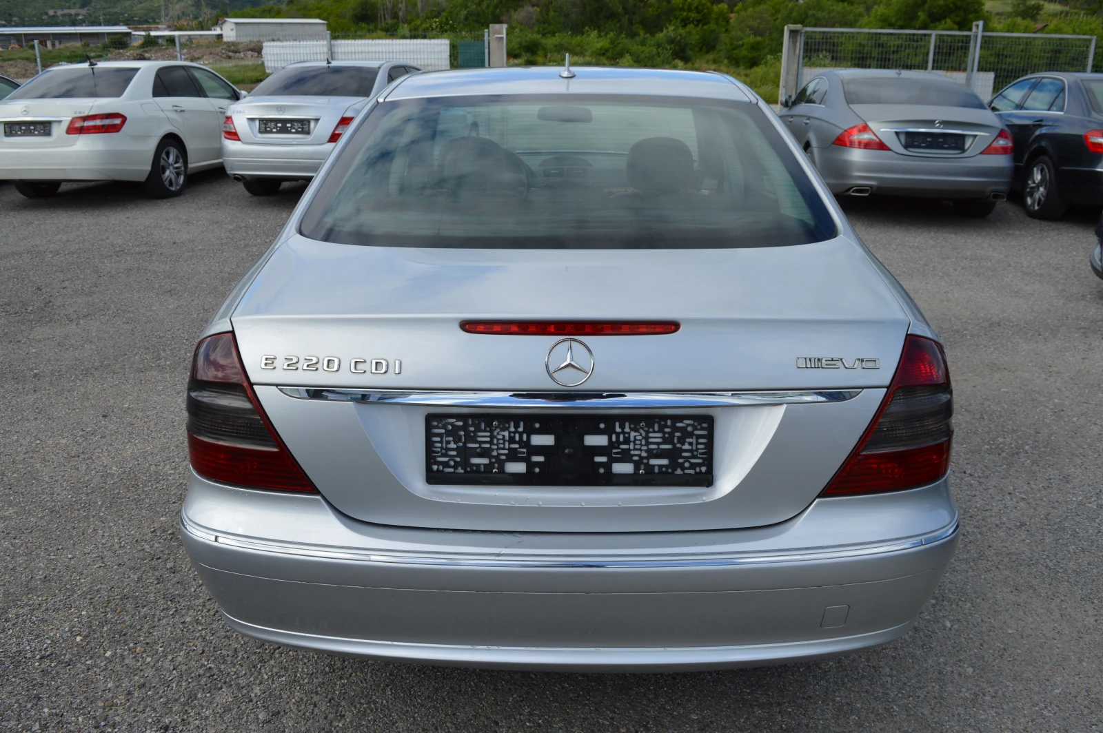 Mercedes-Benz E 220 2.2CDI-EVO-ELEGANCE - изображение 6