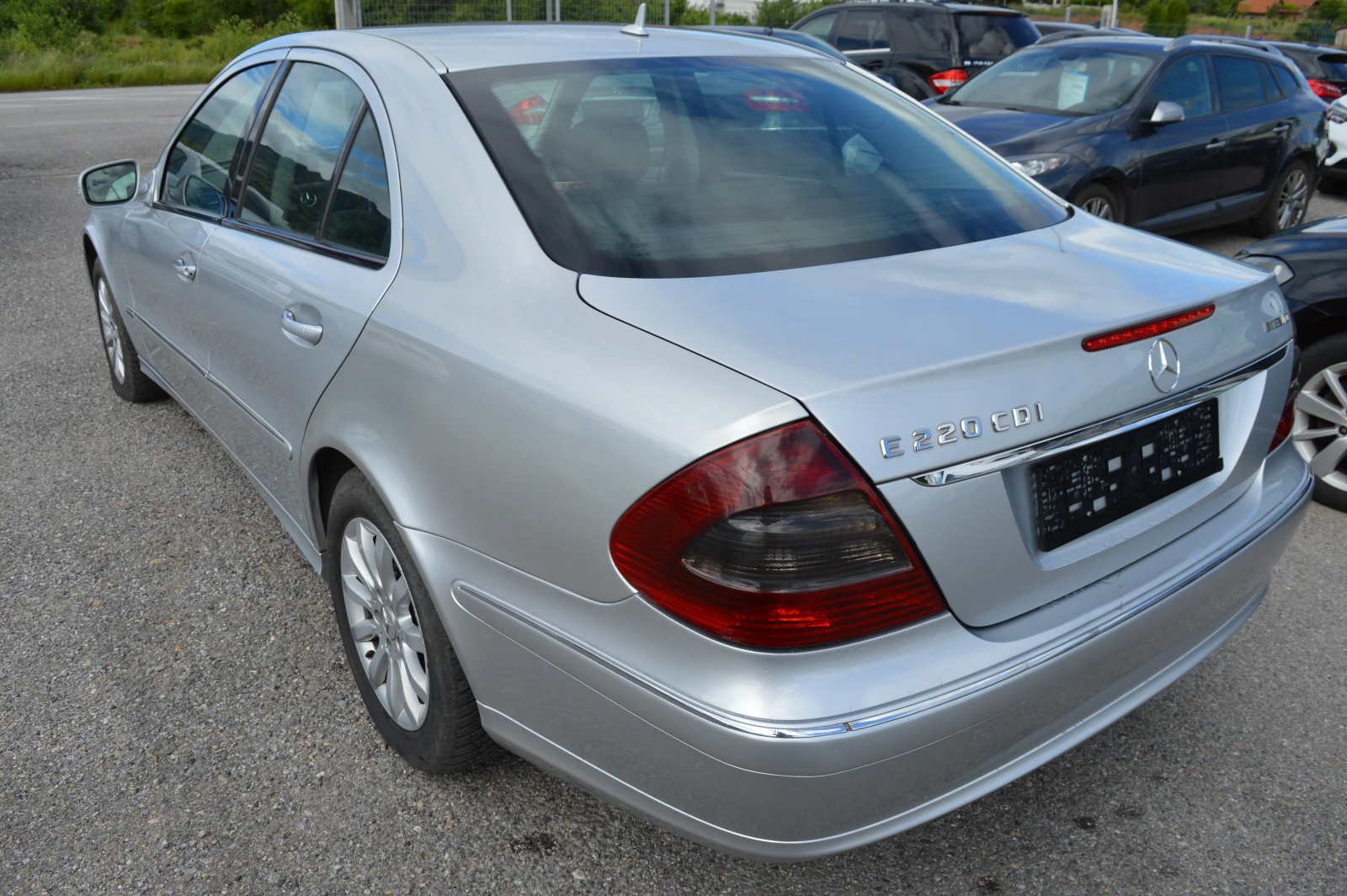 Mercedes-Benz E 220 2.2CDI-EVO-ELEGANCE - изображение 7