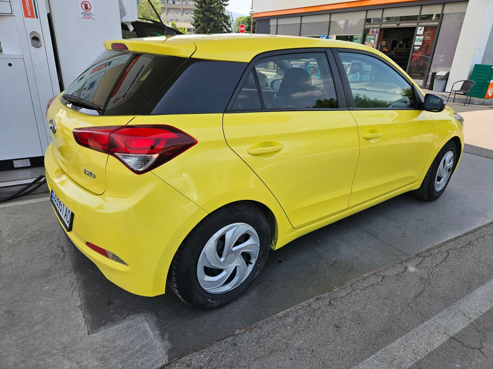 Hyundai I20 ГАЗ -НЕ Е БИЛ ТАКСИ - изображение 5