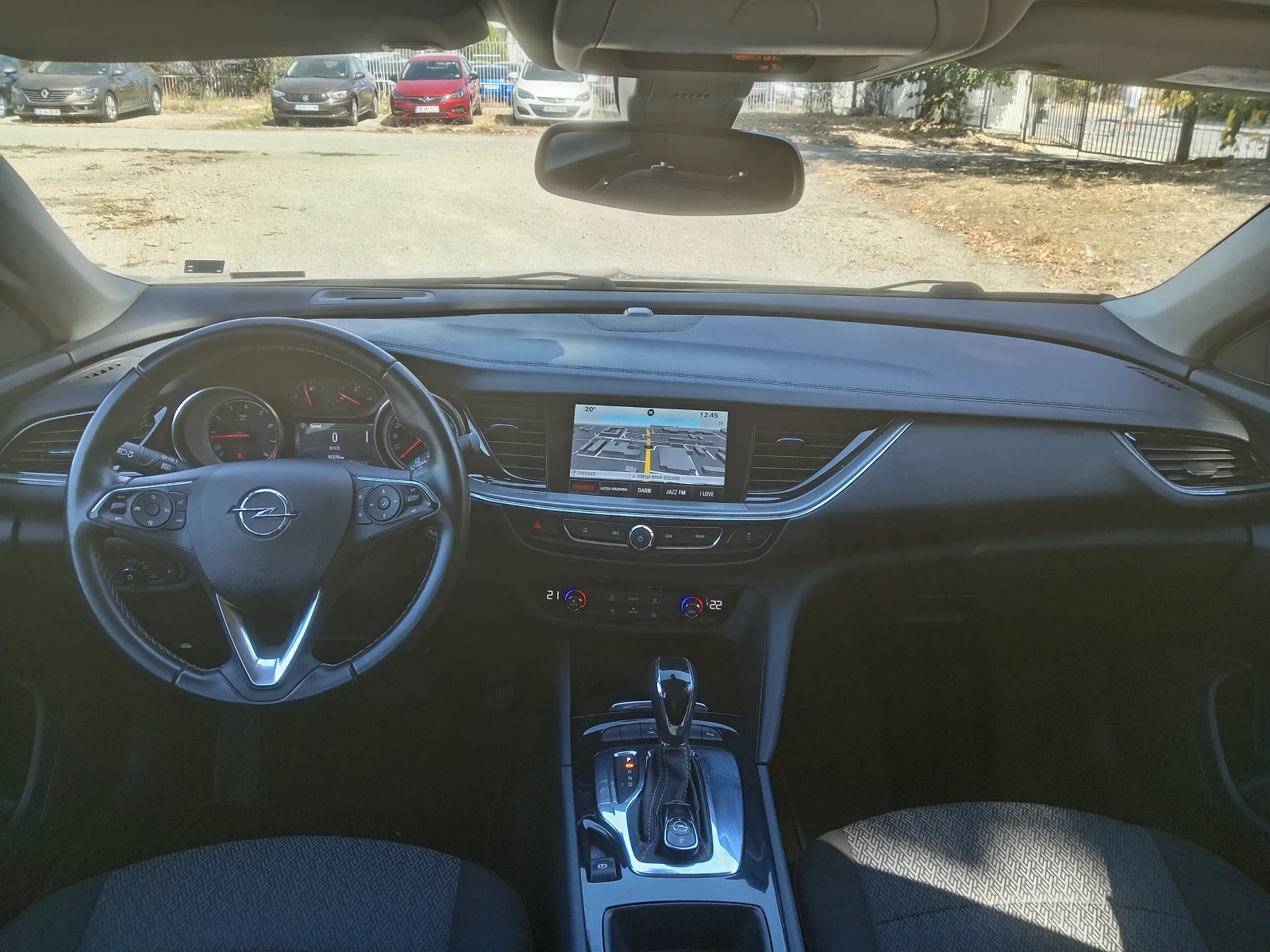Opel Insignia 1.5T Auto - изображение 10