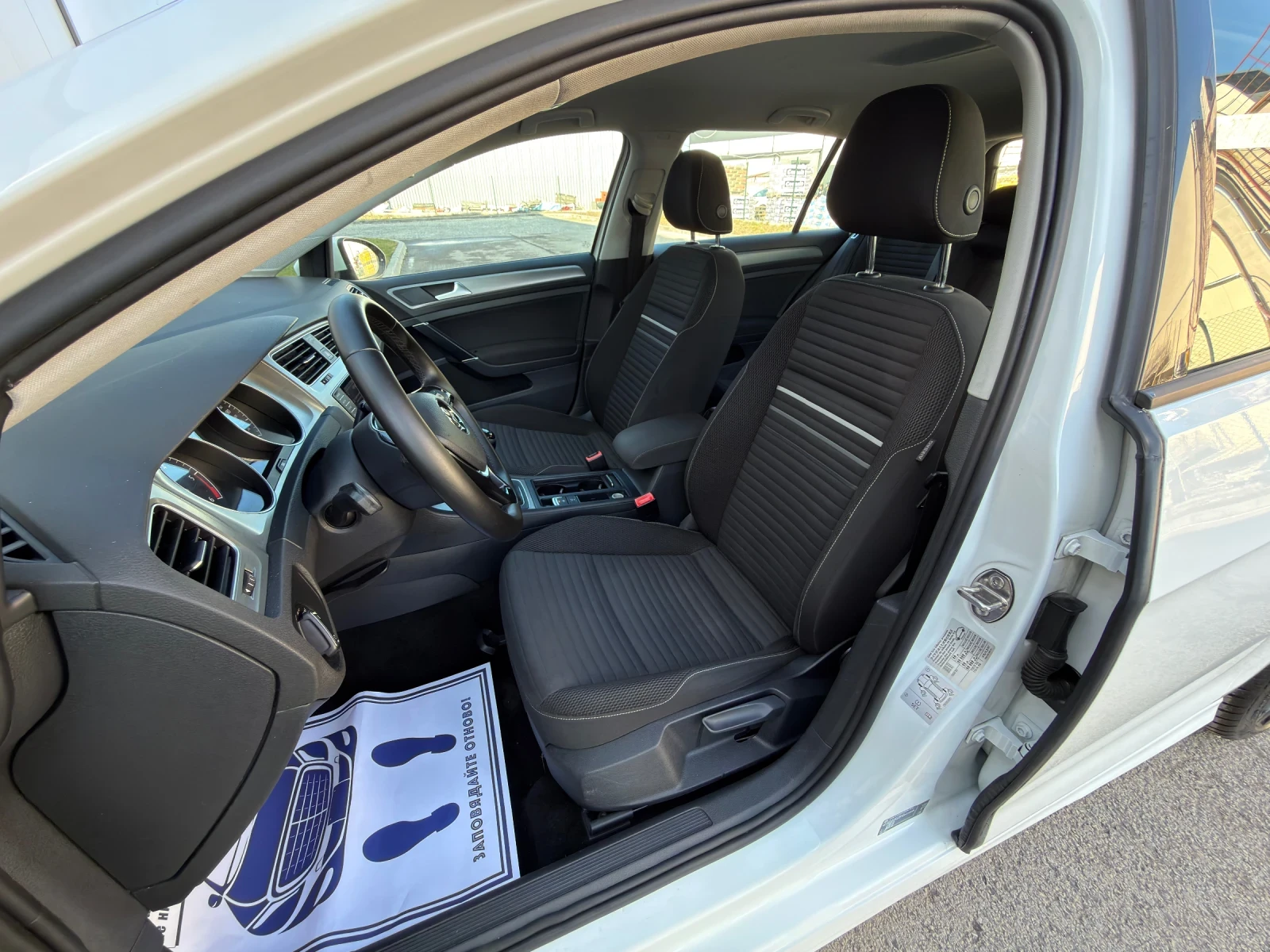 VW Golf 2.0tdi 150k.c* R-Line* Xenon* Подгрев* ЛИЗИНГ*  - изображение 8