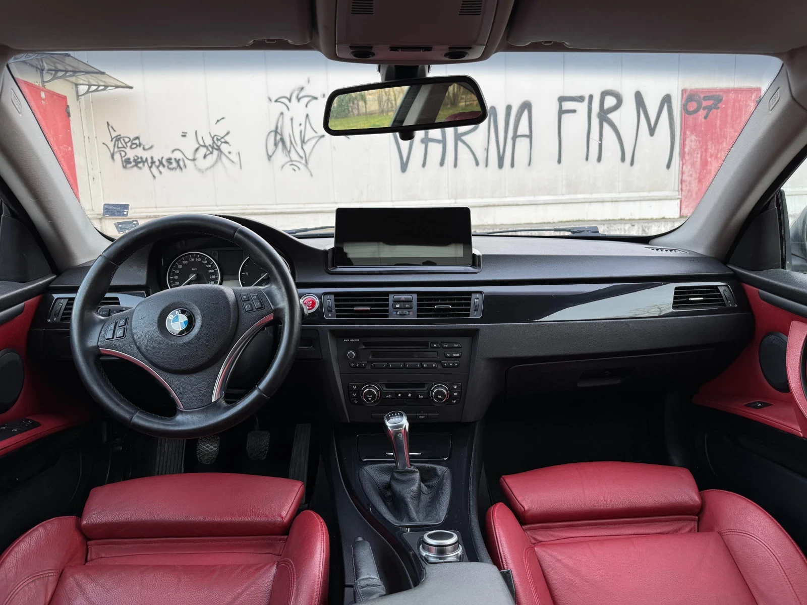 BMW 320 D Facelift, снимка 11 - Автомобили и джипове - 53844743